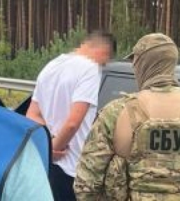 СБУ затримала на Волині двох митників, які вимагали хабарі за імпорт товарів в Україну