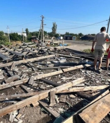 На Херсонщині волонтери відремонтували понад 300 осель