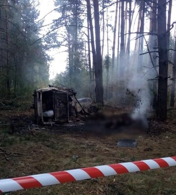На Київщині автомобіль підірвався на вибухівці, водій загинув