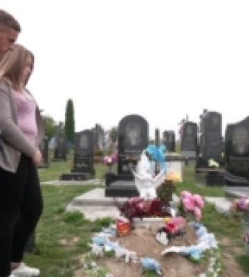 У Рівному батьки винуватять лікарку у смерті первістка