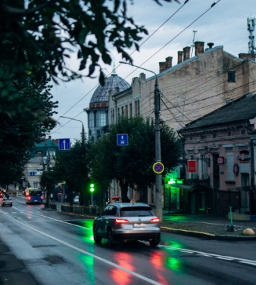 Тимчасово змінено схему руху частини громадського транспорту у Чернівцях