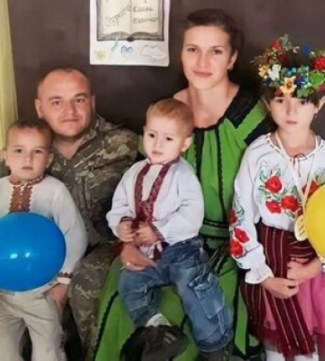 Погибший во Львове от атаки дрона - отец трех детей Петр Бурбан. Это был его первый рабочий день. ФОТО
