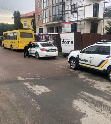 П&#039;яний водій шкільного автобуса віз учнів: інцидент на Львівщині