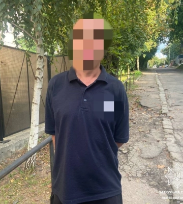 Цілився в серце: у Львові затримали зловмисника, який вдарив ножем чоловіка