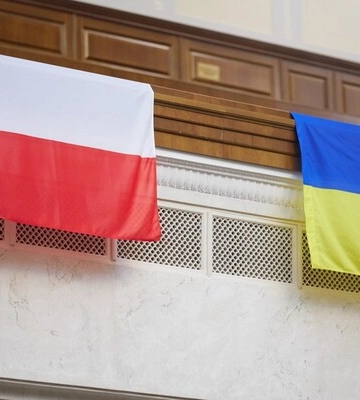 МЗС України закликало Польщу відкинути емоції та вказало на некоректність заяви Дуди