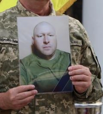 У Полтаві попрощалися із полеглим розвідником-сапером, який загинув в Запорізькій області
