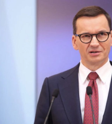 Польша сейчас не передает Украине никакого вооружения, поскольку сама вооружается, - Моравецкий