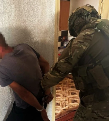 &quot;Выбивал&quot; деньги из семей погибших воинов ВСУ: в Черкассах задержали рэкетира