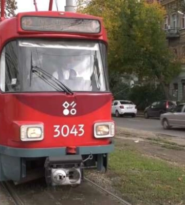 Як у Дніпрі працює громадський транспорт 21 вересня