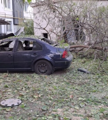 Уночі ворог вдарив по гуртожитку в Херсоні. Є загиблі і поранені