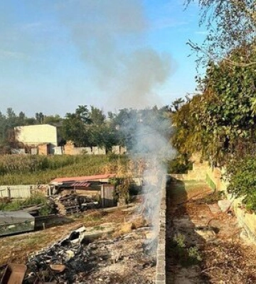 Рашисти обстріляли Кізомис на Херсонщині запалювальними боєприпасами. Згоріли будинки та господарчі споруди. ФОТОрепортаж