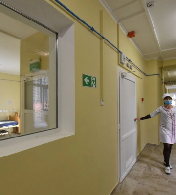 В Киеве из окна больницы выпал 4-летний мальчик: подробности