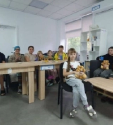 Для переселенців в Ужгороді провели майстер-клас для покращення емоційного стану