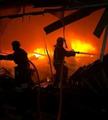 Внаслідок ракетної атаки на Київщину постраждало троє осіб: що пошкоджено