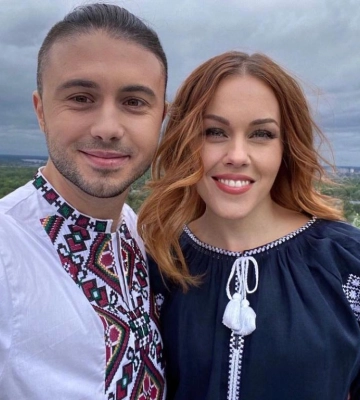Alyosha вперше розповіла про труднощі у стосунках з зірковим чоловіком Тарасом Тополею