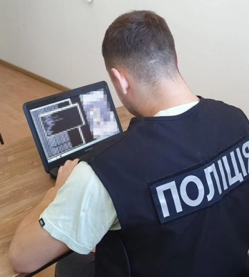 У Львові чоловік ошукав продавчиню магазину