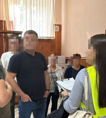 Заступник голови правління ДІФКУ за хабар обіцяв саботувати судові засідання