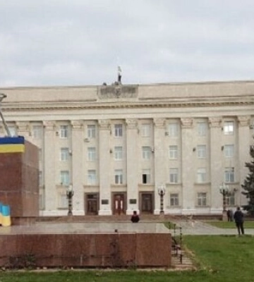 Зеленского просят об увольнении глав Херсонской ОВА и МВА. Он отправил петицию в Кабмин