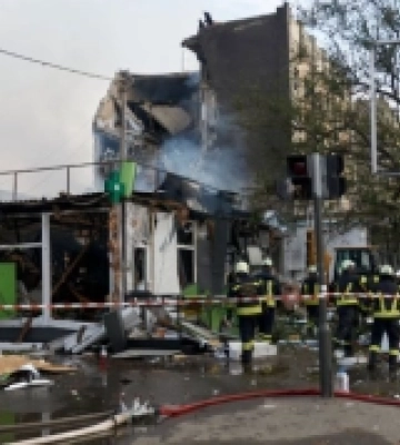 Після удару ракетою по Черкасах за допомогою звернулися уже 11 осіб, – поліція (ВІДЕО)