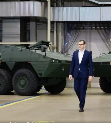 Німецький депутат назвав «ганьбою» заяву Моравецького про зброю для України