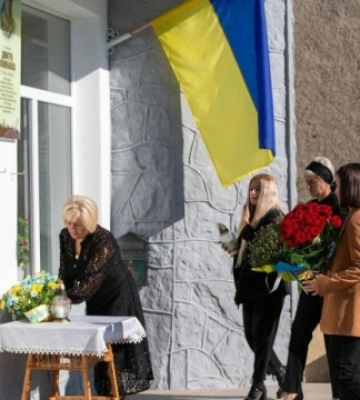 У Франківську відкрили пам‘ятну дошку Герою України Дмитрові “Да Вінчі” Коцюбайлу. ФОТО