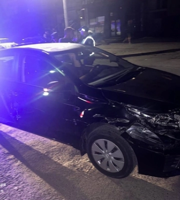 У Луцьку водій Toyota влетів в лавету та виніс паркан 