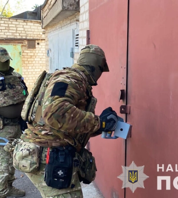 На Запоріжжі правоохоронці викрили масштабну схему з продажу фальсифікованого алкоголю – фото
