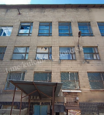 Під час обстрілу в окупованому Донецьку пошкоджено коледж