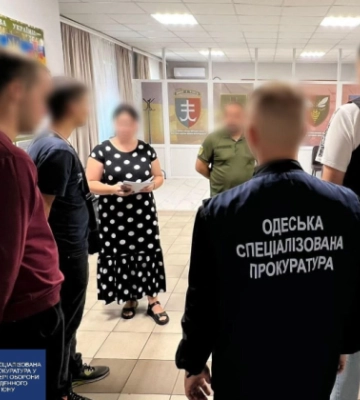 $10 000 за перевод военного в небоевое подразделение: сообщено о подозрении сотруднику Одесского военкомата