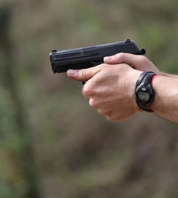 У Дніпрі 18-річний хлопець вистрілив у водія маршрутки