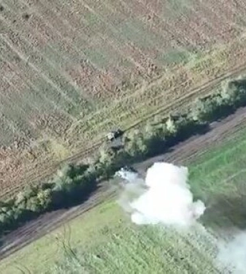 Український Т-64БВ нищить танк Т-72Б3 окупантів на Запорізькому напрямку. ВIДЕО