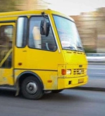 Замах на вбивство водія маршрутки: поліцейські Дніпра затримали 18-річного хлопця