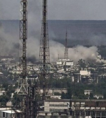 Окупанти за графіком вивозять металобрухт з «Азоту» та мародерять на околицях Лисичанська