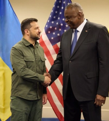 Зеленський: ми деокупуємо Бахмут і ще два міста