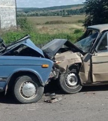 Лоб в лоб: на Львівщині у ДТП постраждало четверо дорослих і четверо дітей