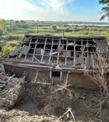 У Херсоні сили рф знову обстріляли житлові квартали, загинув чоловік