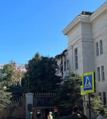Удар по Крыму: ВСУ бомбят штаб Черноморского флота России в Севастополе | Радио Донбасс.Реалии