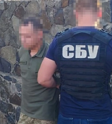 Помогали уклонистам: задержаны три сотрудника военкомата и чиновник ВВК