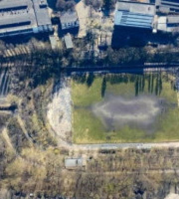 Кияни вимагають у КМДА врятувати від забудови стадіон “Арсенал” на Печерську