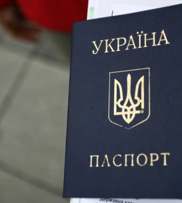 Готовятся к деоккупации: молодежь из Крыма начала массово получать украинские паспорта