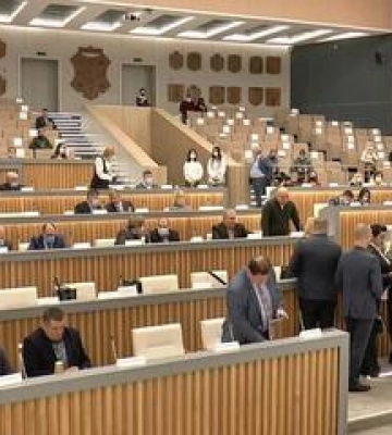 Депутата Полтавської облради підозрюють у заволодінні 100 тисяч гривень