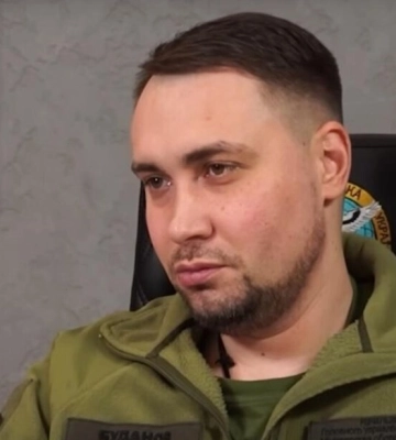&quot;Крим.Реалії&quot; показало фото ракети за мить до повторного удару по штабу Чорноморського флоту РФ