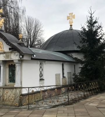 «Храм-самобуд» УПЦ (МП) на місці Десятинної церкви знесуть. Але чи відбудує Україна Десятинну церкву?