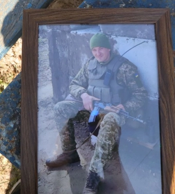 В Охтирці поховали солдата Віталія Калюжного, який загинув на Дніпропетровщині