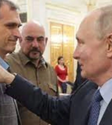 Есть значительные разрушения: появились спутниковые фото штаба ЧФ в Севастополе после вчерашней атаки