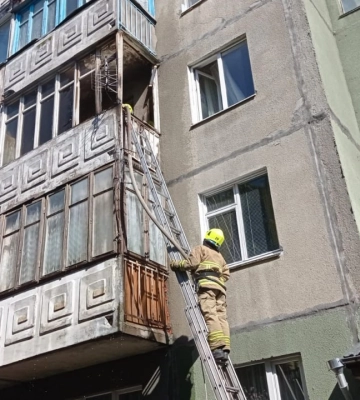 У багатоповерхівці в Костополі вигорів балкон