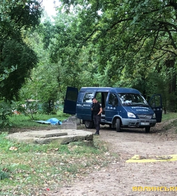У Луцьку в парку на ЛПЗ знайшли людське тіло