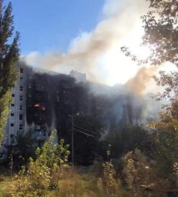 В Авдеевке танки обстреляли жилой дом