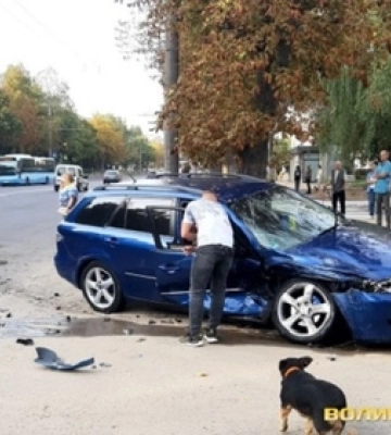 ДТП у Луцьку: зіткнулися два автомобілі, постраждав пасажир