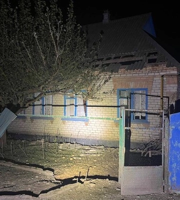 Вночі ворог тероризував Дніпропетровщину: є поранений та пошкодження 
